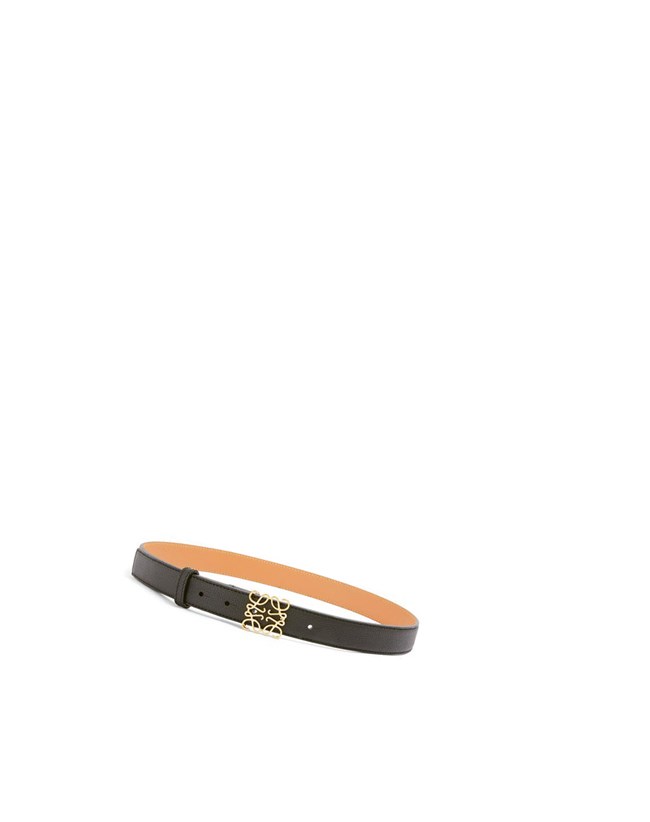 Loewe Anagram belt in pebble grain calfskin Black / Gold | IO4389260