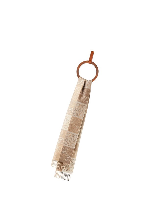 Loewe Anagram scarf in wool and cashmere White / Beige | HR0245671