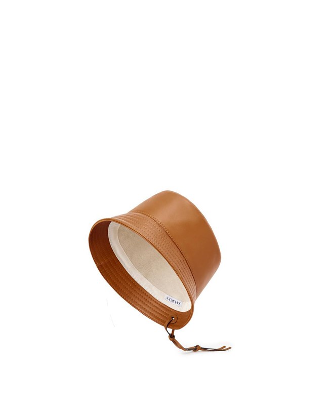 Loewe Bucket hat in nappa clafskin Tan | NL8429367