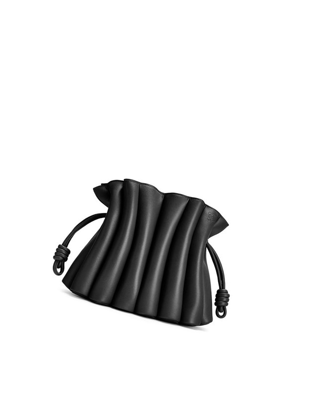 Loewe Flamenco Ondas clutch bag in smooth calfskin Black | EH3268491