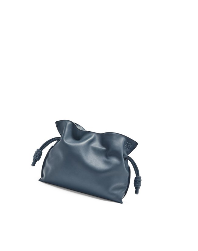 Loewe Flamenco clutch in nappa calfskin Onyx Blue | RQ1256078