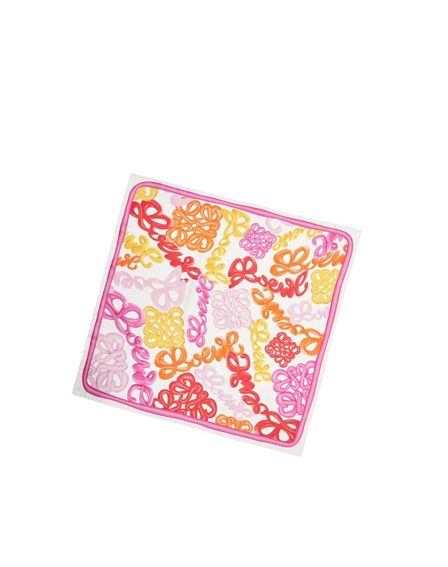 Loewe LOEWE Anagram scarf in silk Bright Pink / Multicolor | MW6970583
