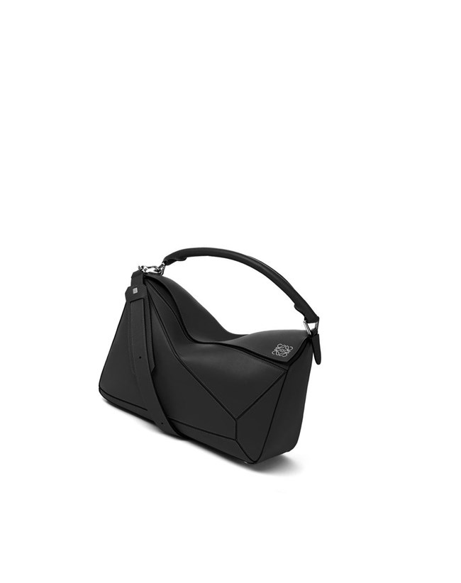 Loewe Puzzle bag in classic calfskin Black | OC6025917